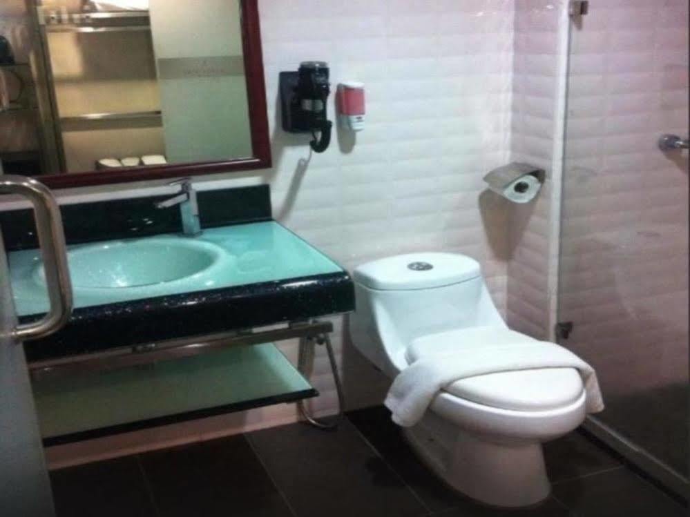 Nouvelle Hotel Johor กูไล ภายนอก รูปภาพ